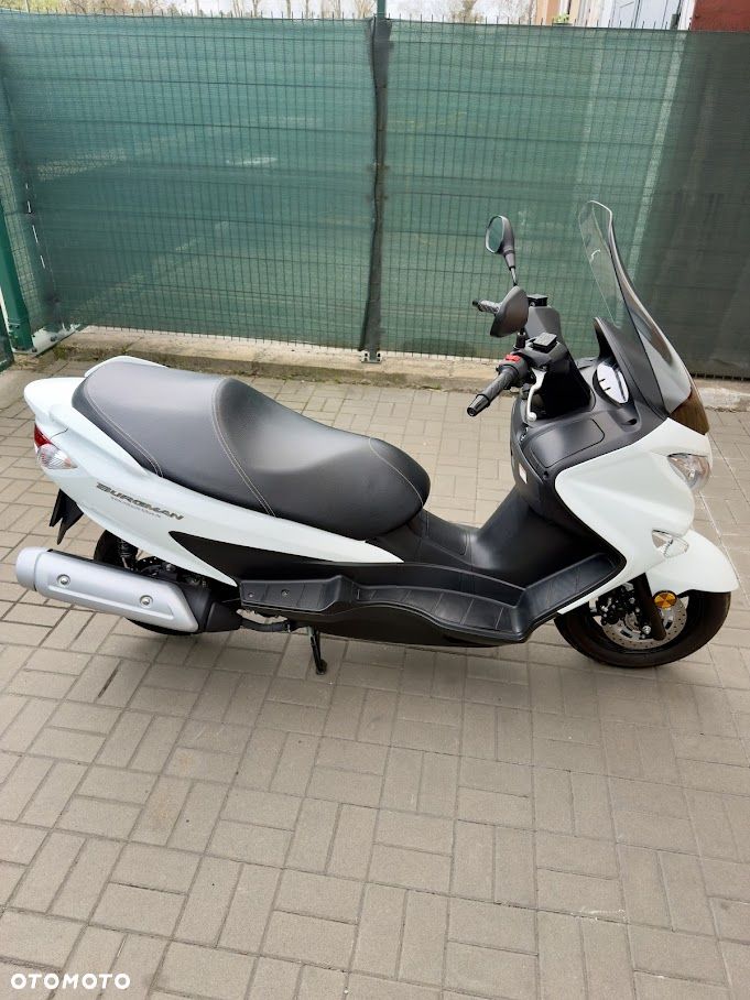 Suzuki Burgman - 6