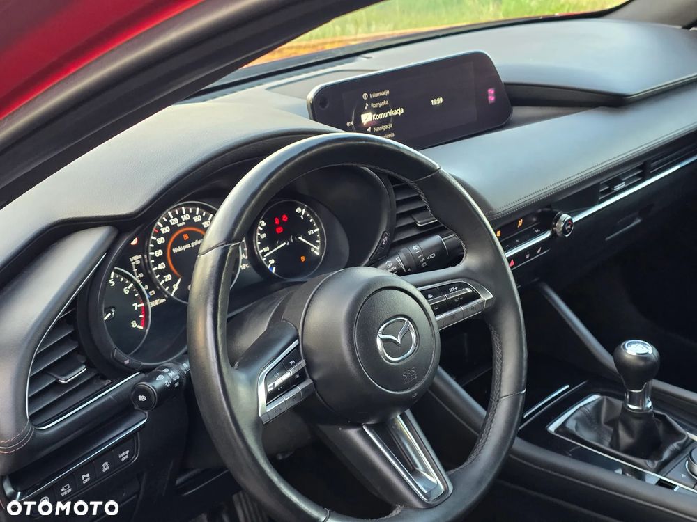Mazda 3 e-SKYACTIV-G 2.0 M HYBRID - 13