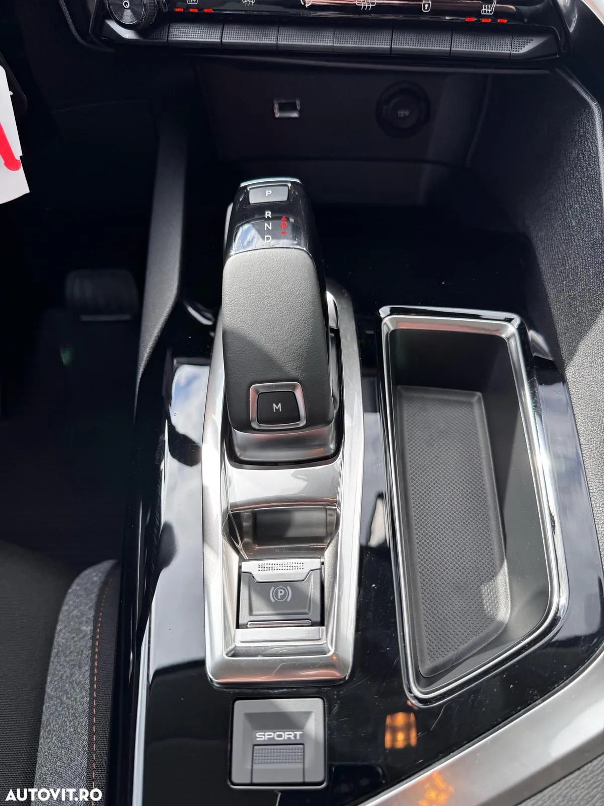 Peugeot 3008 1.2 PureTech Turbo S&S EAT6 Active - 15