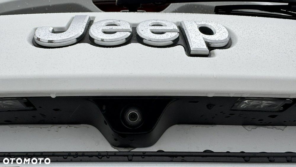 Jeep Grand Cherokee - 4