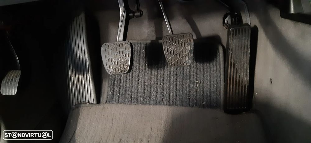 Mercedes-Benz W124 (1984-1997) 200 D - 12