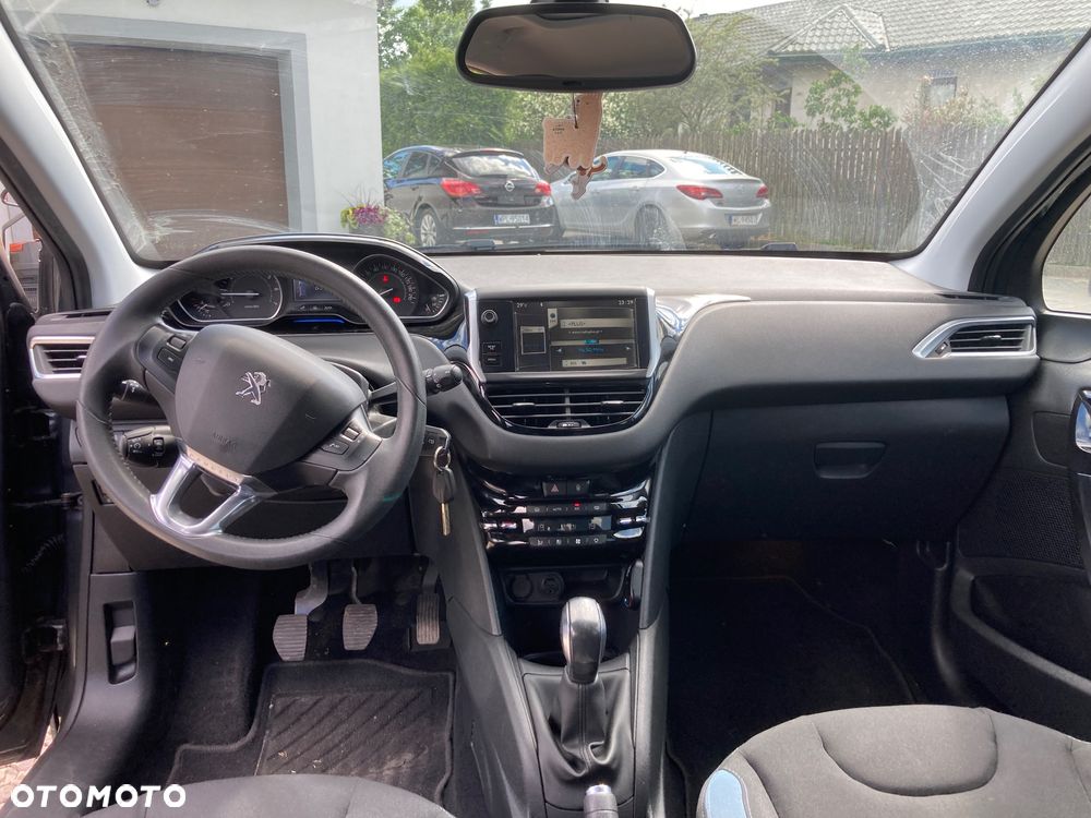 Peugeot 208 82 VTI Allure - 10