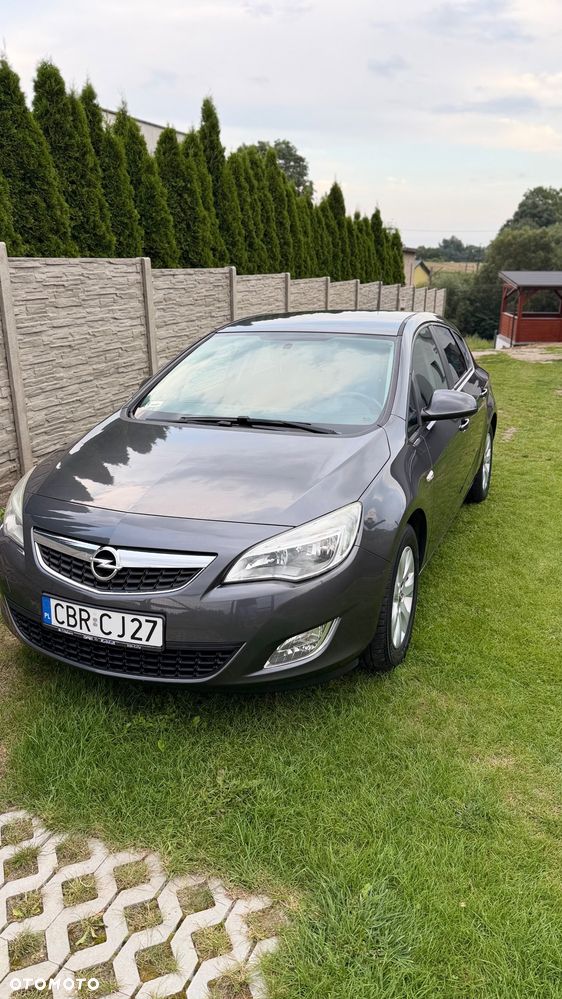 Opel Astra 1.4 Enjoy - 1