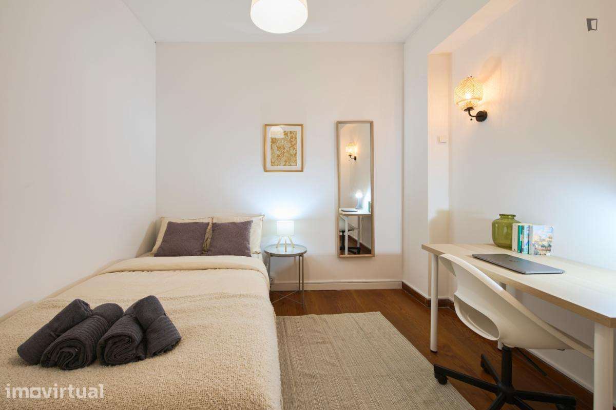 Quarto - localizado em Alcântara Lisbon - Grande imagem: 3/44