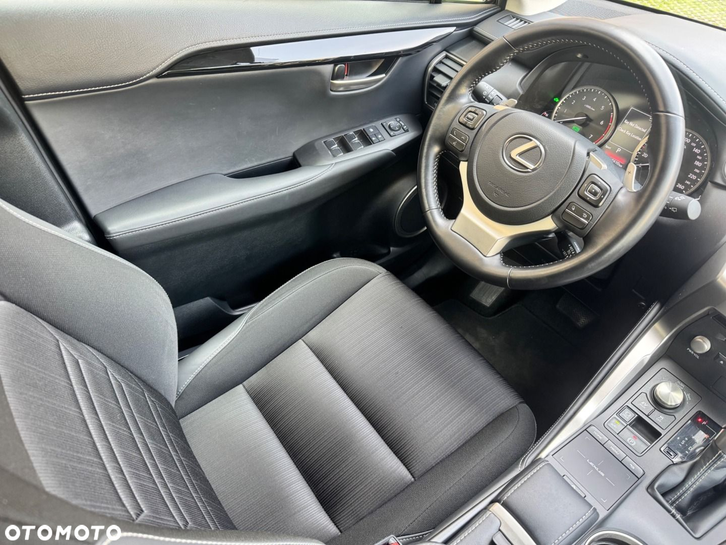 Lexus NX - 11