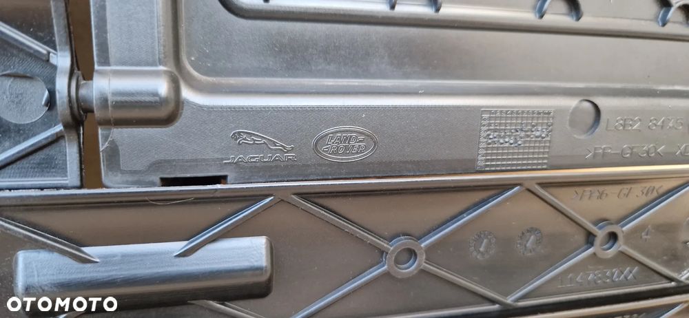 LAND ROVER DEFENDER L663 KIEROWNICA WLOT POWIETRZA ŻALUZJA L8B2-8475-AC - 4