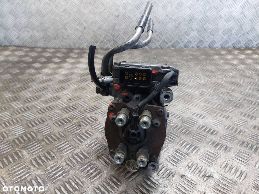 POMPA WTRYSKOWA USZKODZONA OPEL VECTRA B LIFT 24413104 0470504016 - 2