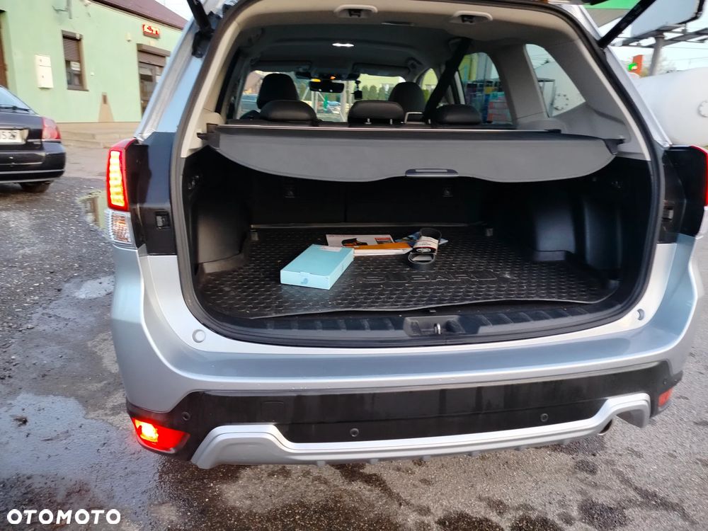 Subaru Forester 2.0i-L Special Edition (EyeSight) Lineartronic - 25