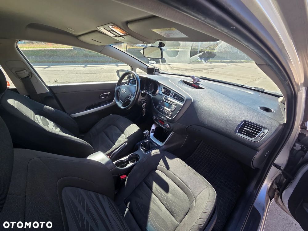 Kia Ceed 1.6 CRDi L - 11