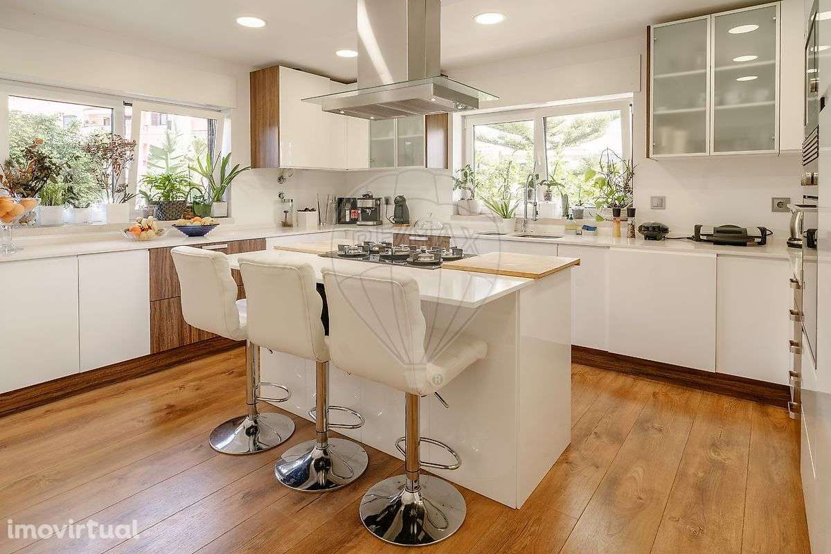 Moradia T5 para venda - Grande imagem: 2/13