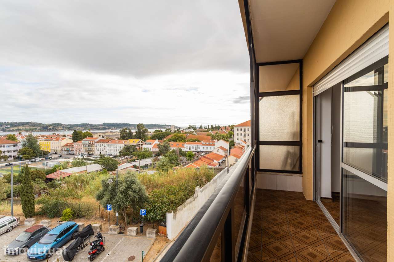 T2 para Arrendar em Zona Tranquila e Central, com Varandas e 76 m², Id - Grande imagem: 4/31
