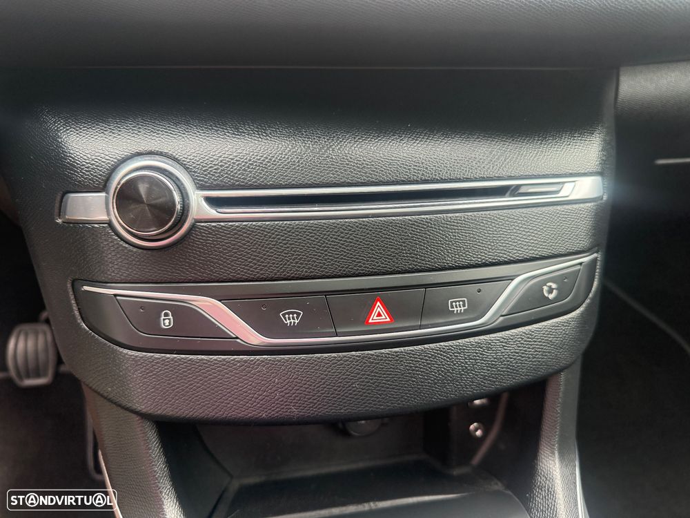 Peugeot 308 SW 1.6 BlueHDi Allure - 28
