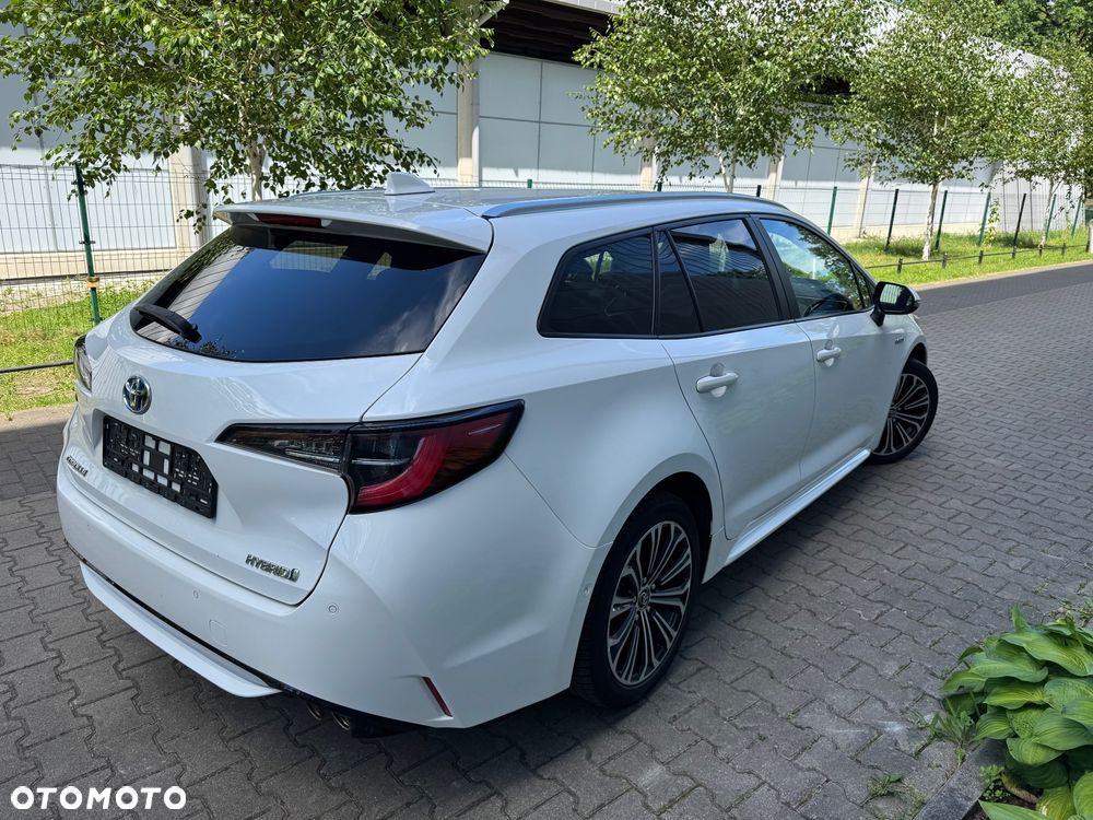 Toyota Corolla 2.0 Black&White - 14
