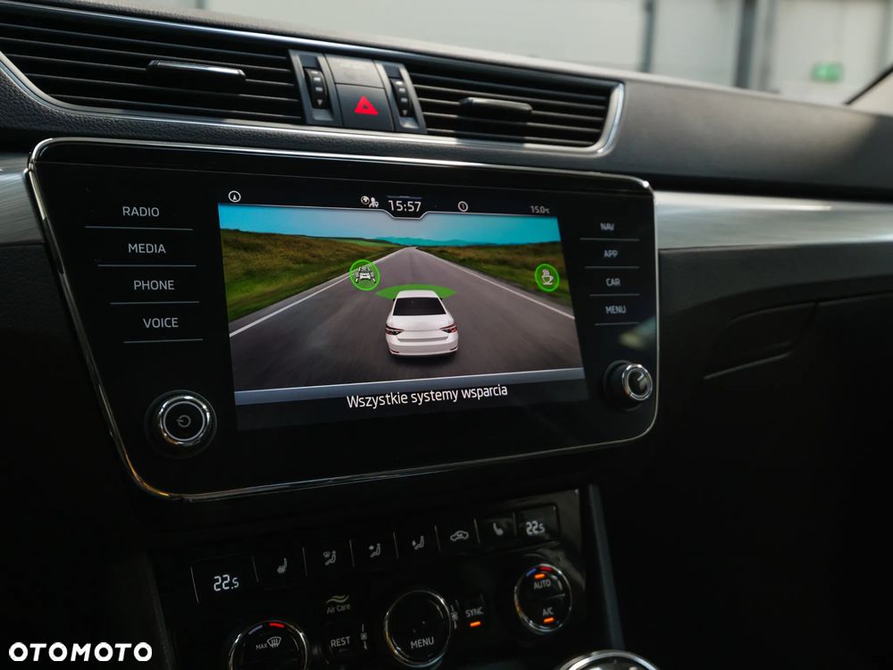 Skoda Superb 2.0 TDI SCR Ambition - 30