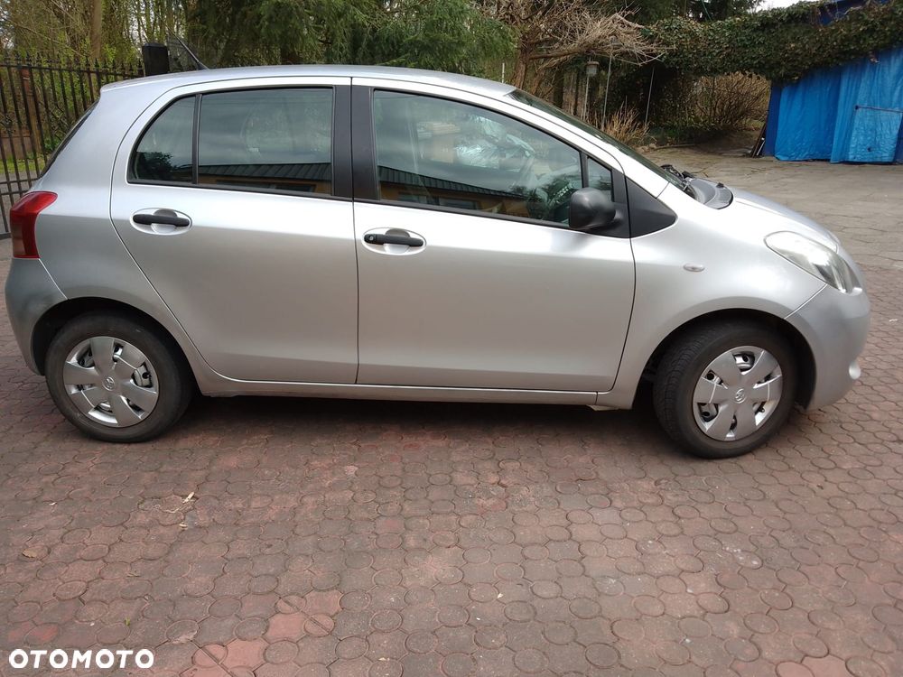 Toyota Yaris 1.0 Terra A/C - 13