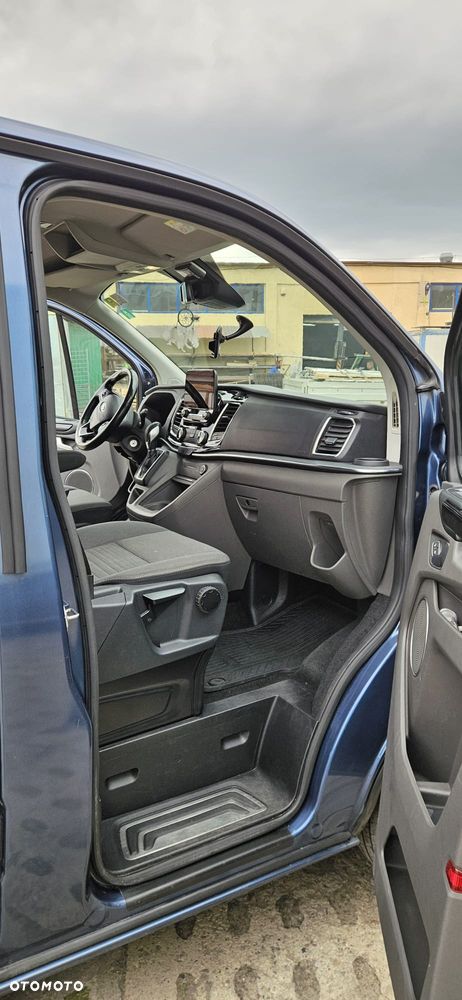 Ford Tourneo Custom - 8