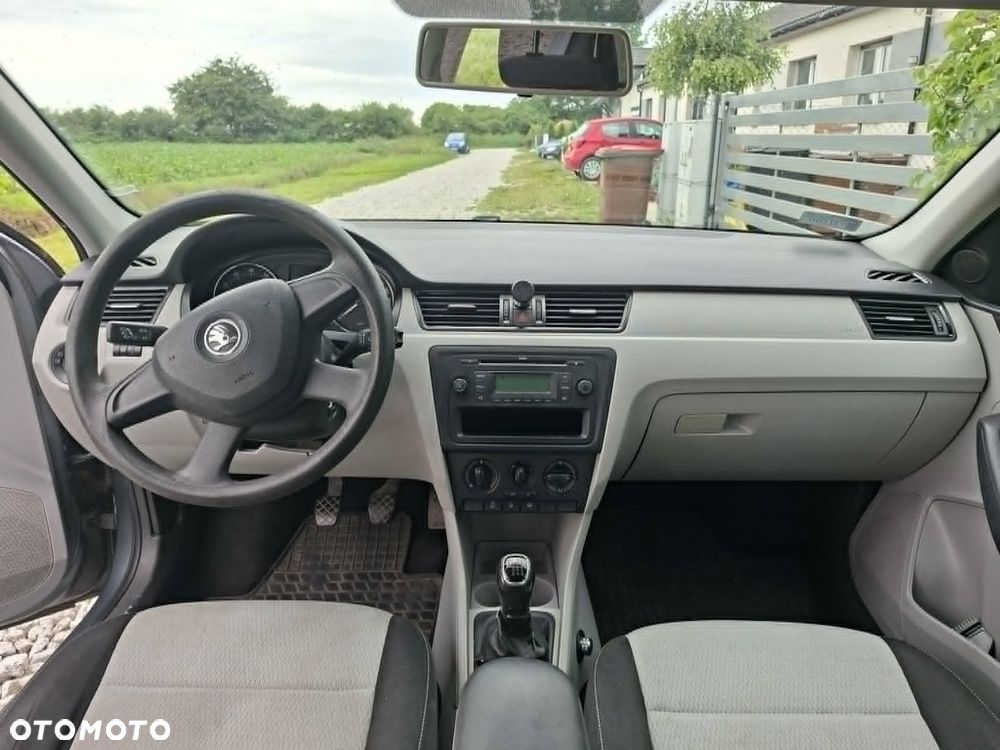 Skoda RAPID 1.2 TSI Active - 7