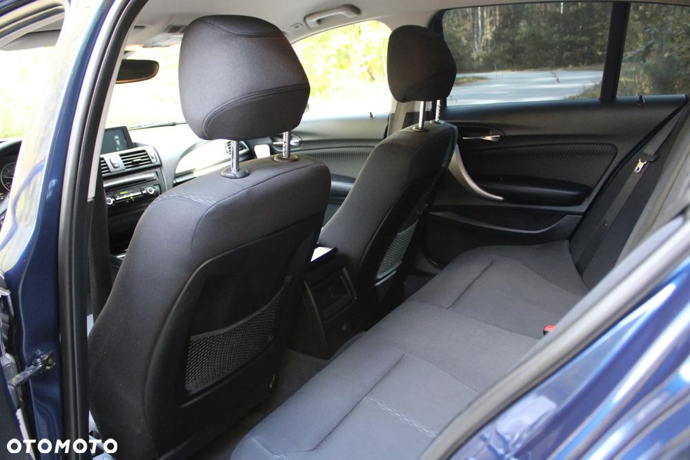 BMW Seria 1 120d Sport Line - 32