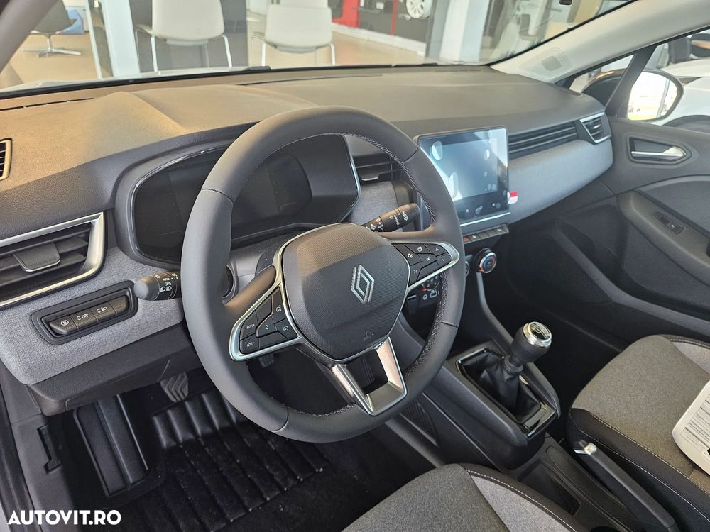 Renault Clio - 6