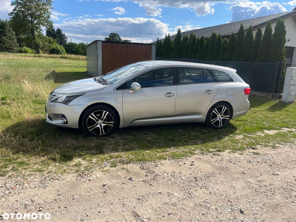 Toyota Avensis 1.8 Sol EU5 - 16