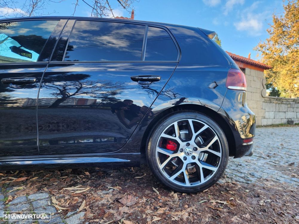 VW Golf 2.0 GTI Edition 35 - 16