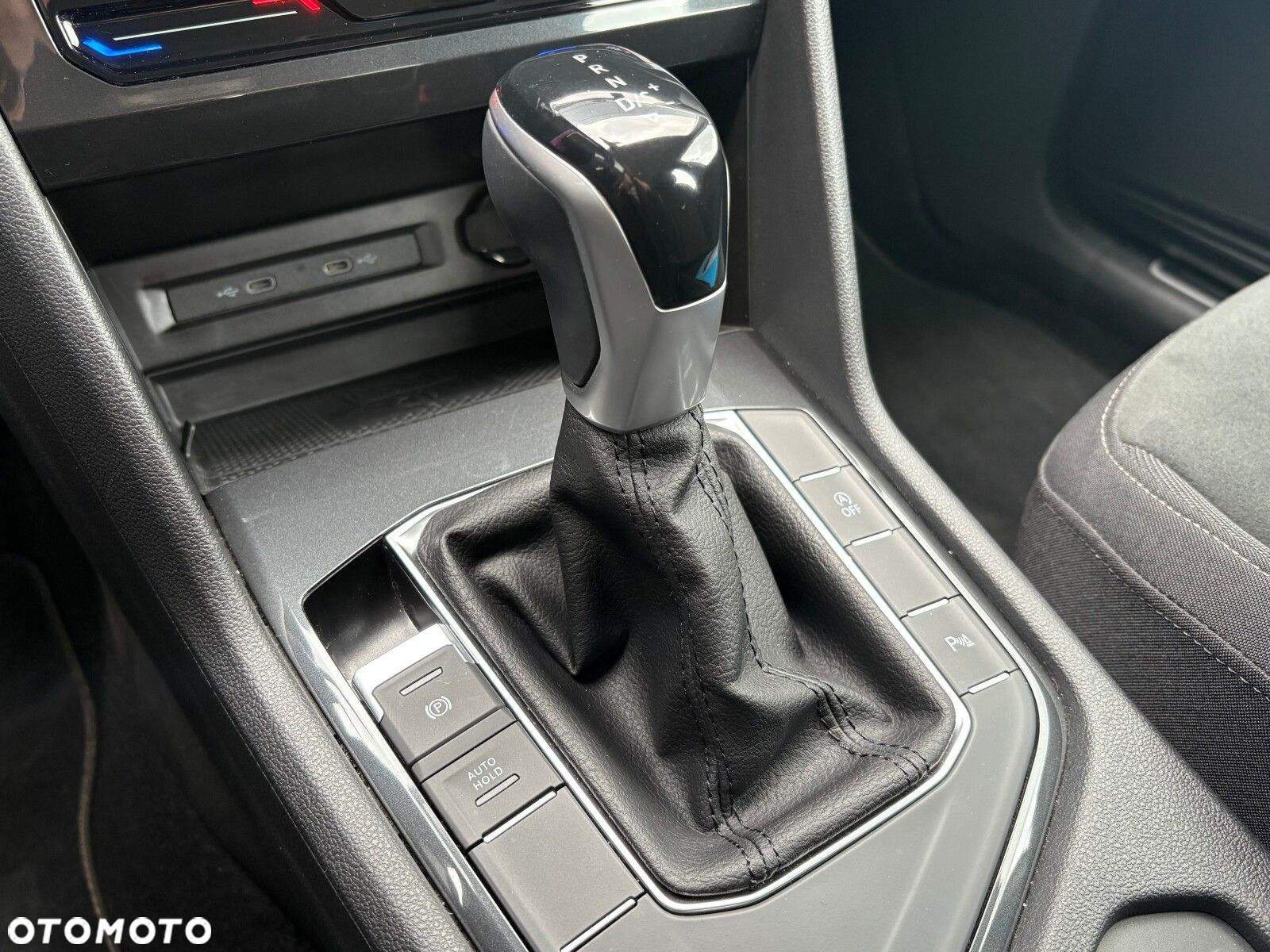Volkswagen Tiguan 2.0 TDI SCR Elegance DSG - 27
