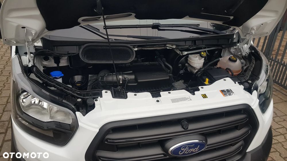 Ford Transit - 26