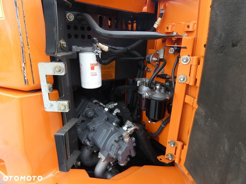 Hitachi ZAXIS 85USB / ROTOTILT / Tylko 5.541mtg / Nowe gasienice / - 21