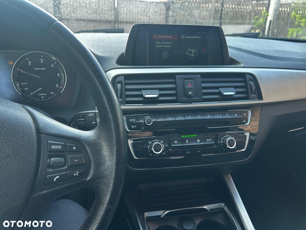 BMW Seria 1 114d - 27