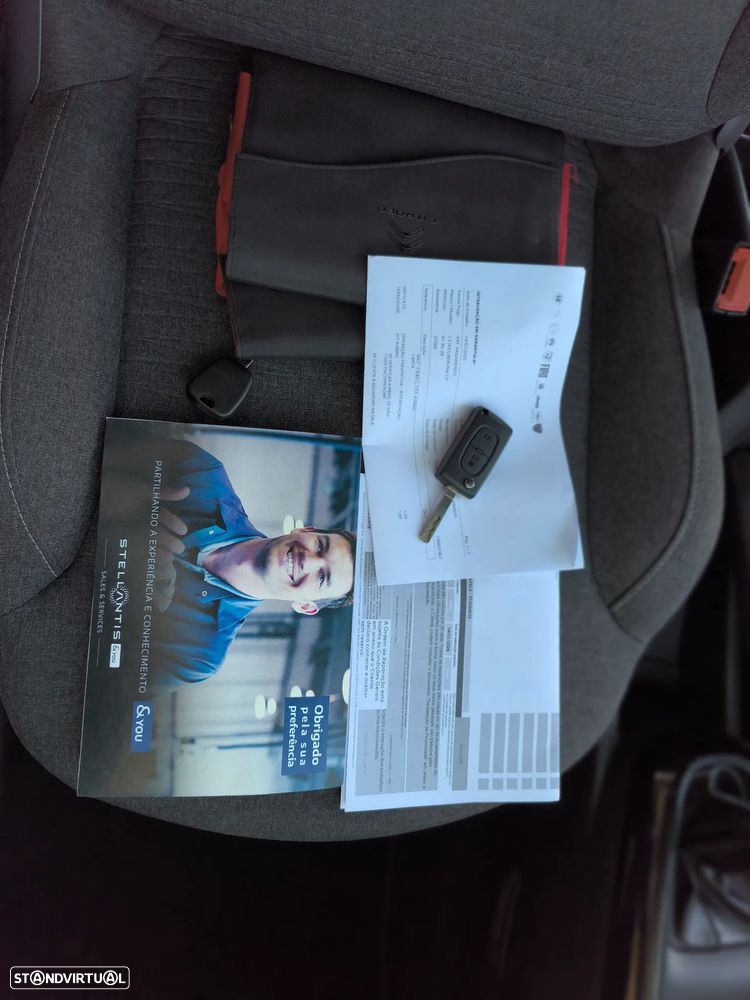 Citroën C3 1.2 PureTech Shine - 23