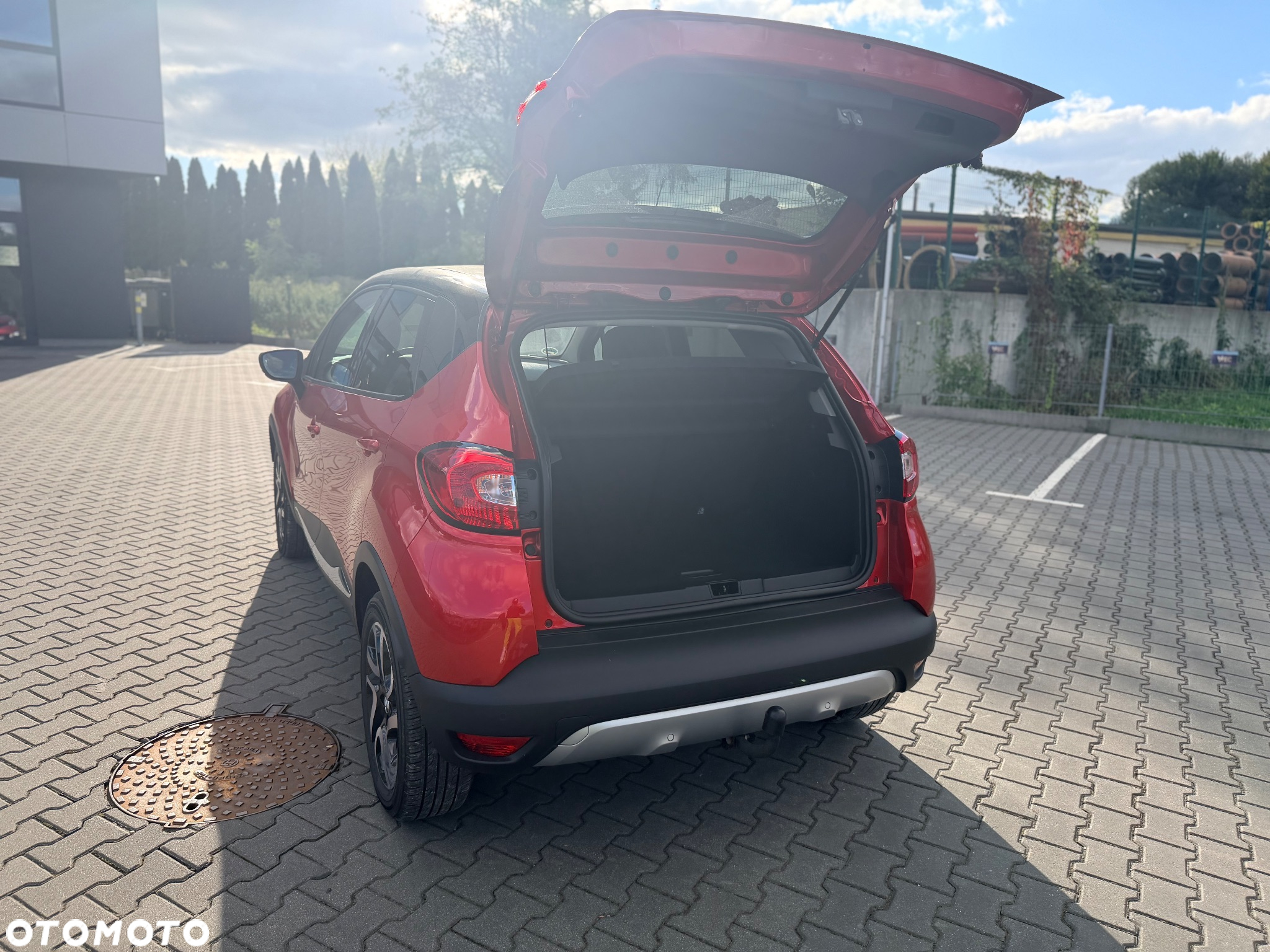 Renault Captur 1.2 TCe Helly Hansen EDC - 27
