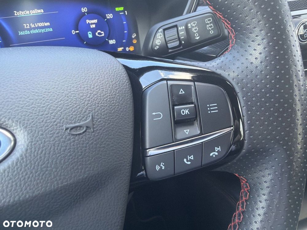 Ford Kuga - 27