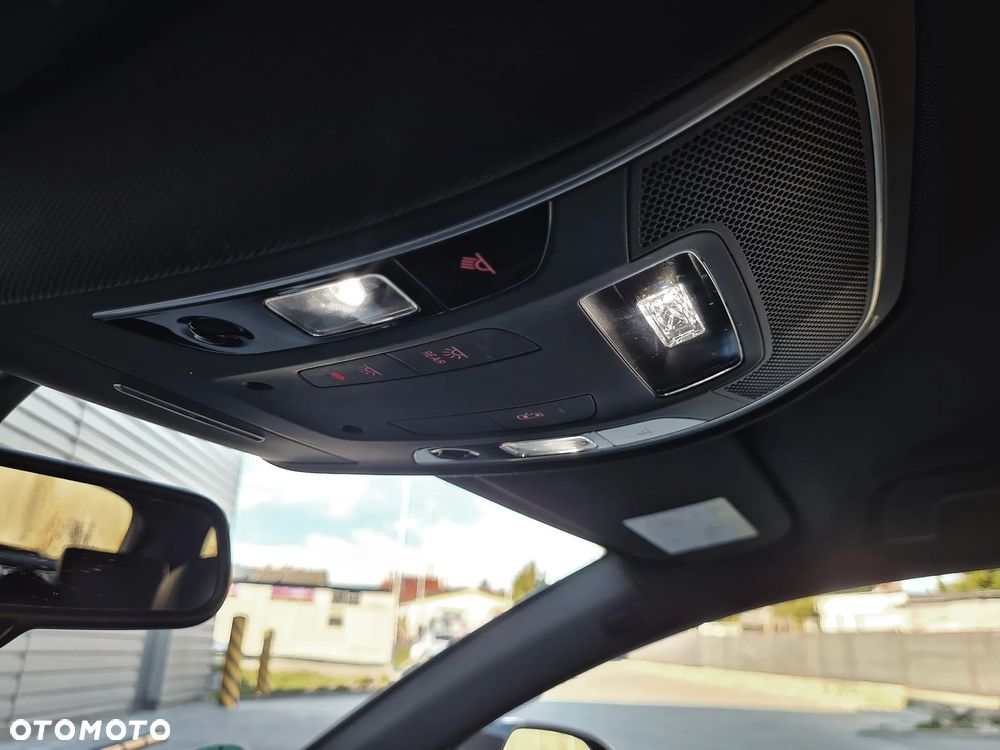 Audi A6 Avant 2.0 TDI Ultra DPF S tronic - 26