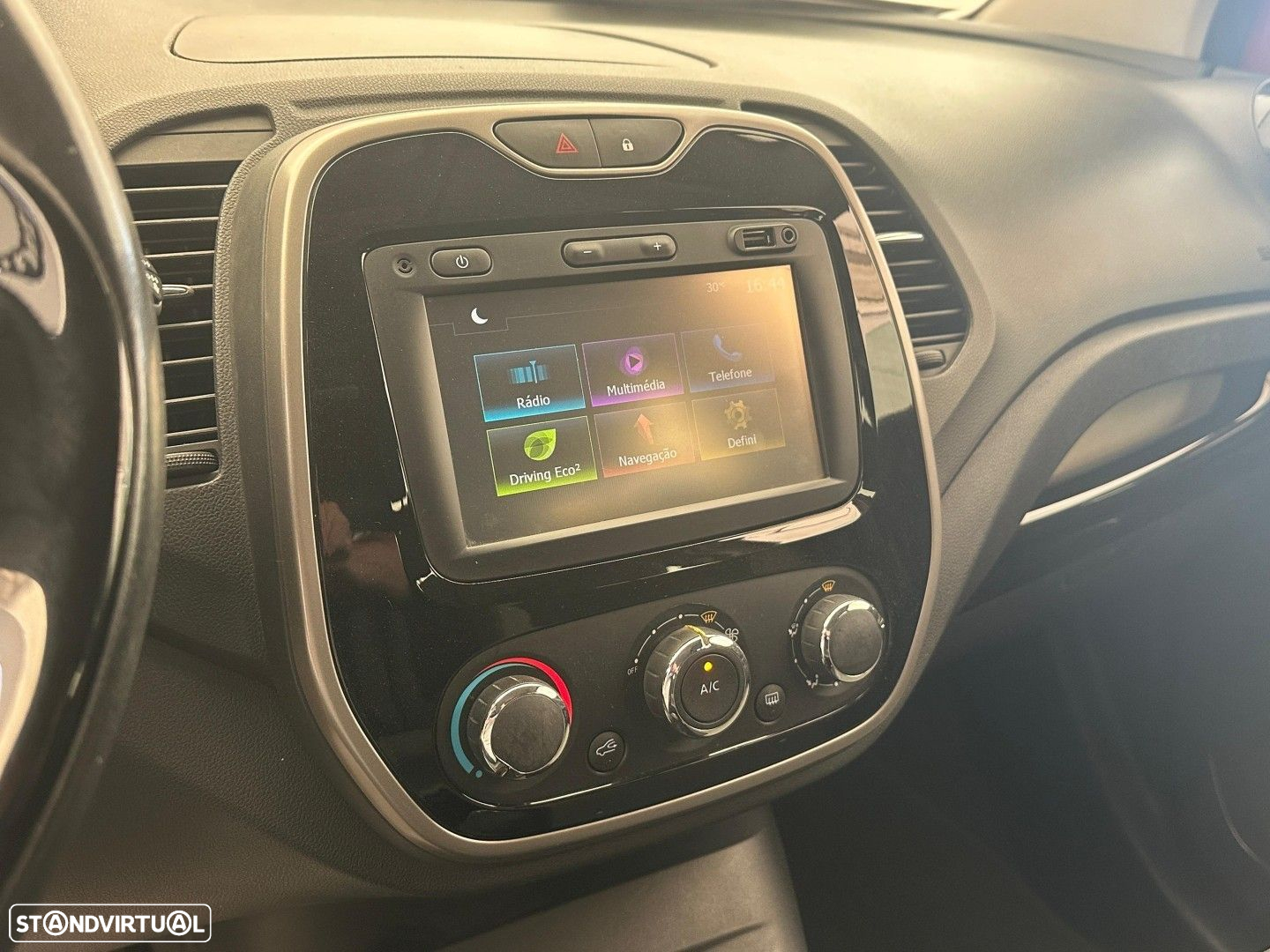 Renault Captur 1.5 dCi Expression - 11