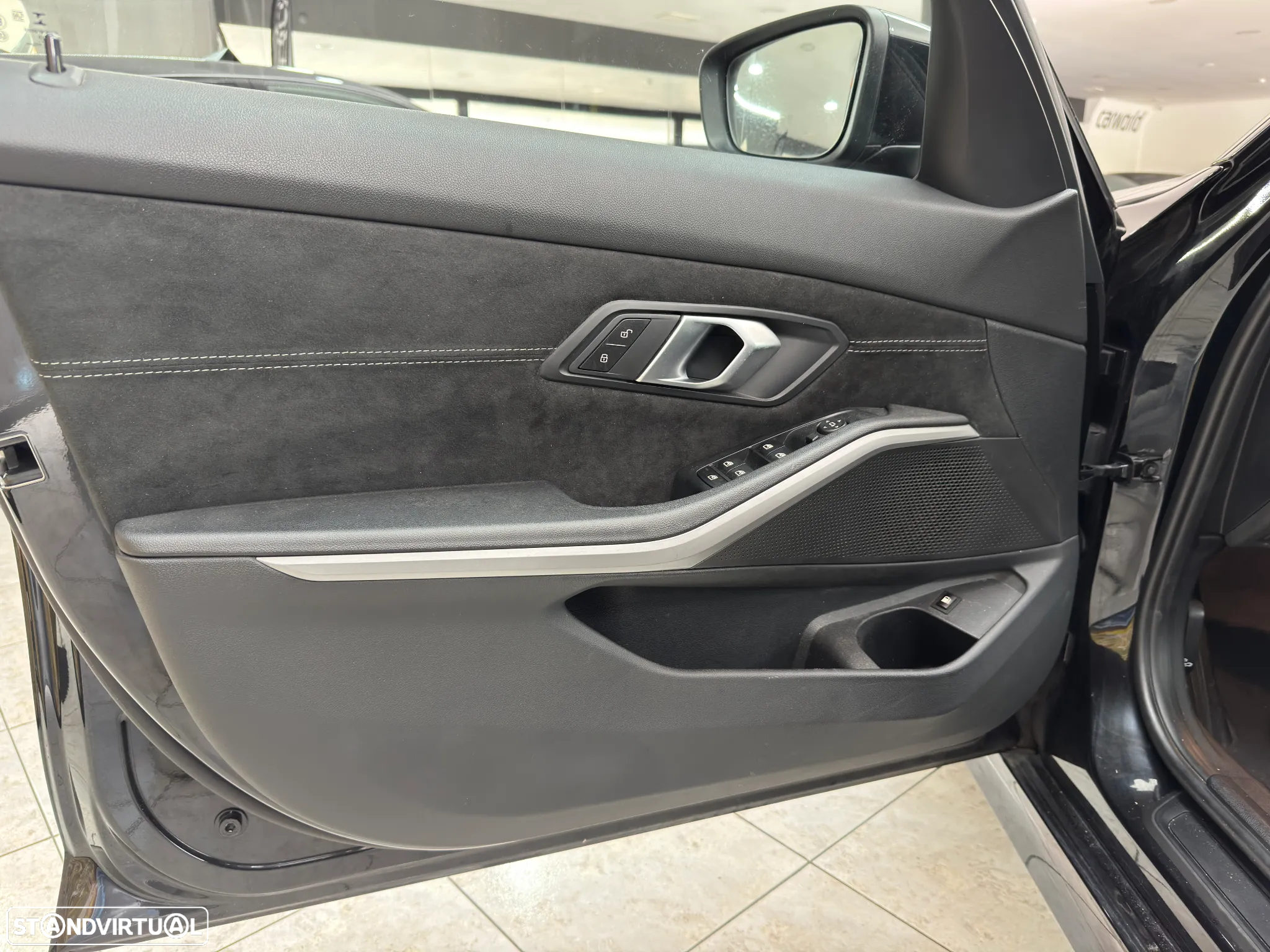 BMW 330 e Pack M Auto - 26