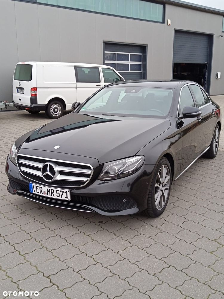 Mercedes-Benz Klasa E 220 d 9G-TRONIC Avantgarde - 3