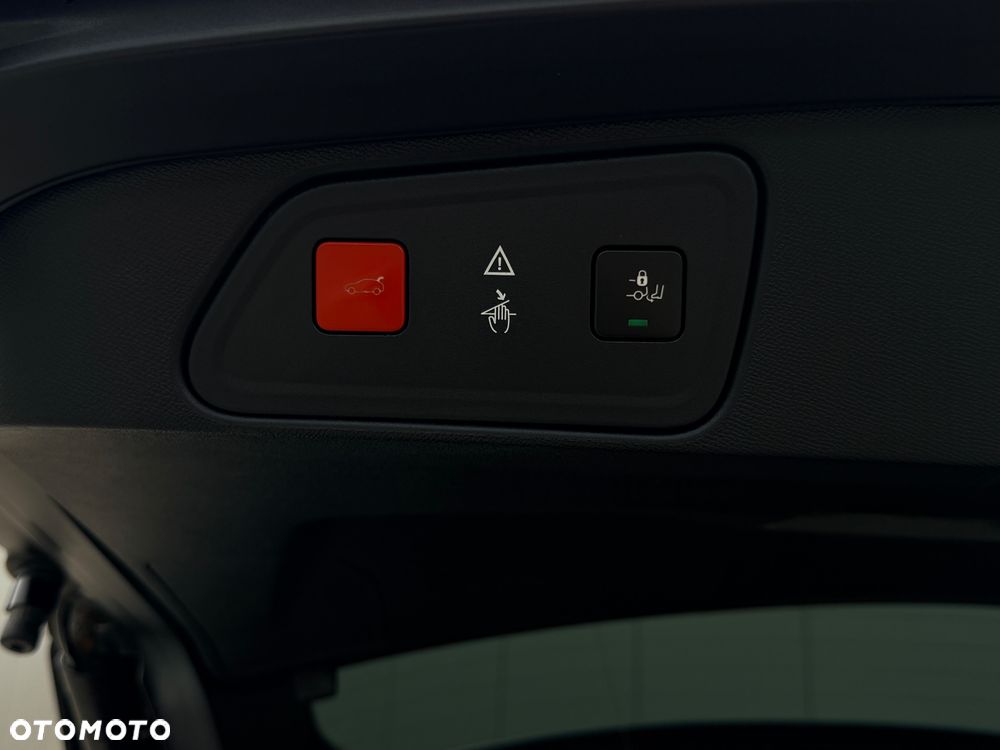 Peugeot 3008 PureTech 180 Stop & Start GPF EAT8 GT - 32