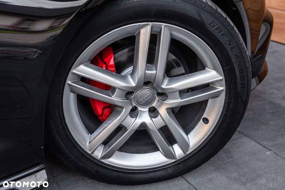 Audi A6 Avant 2.0 TDI Ultra S tronic - 11