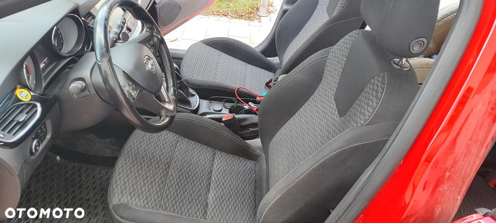 Opel Astra 1.6 CDTI Sport - 11