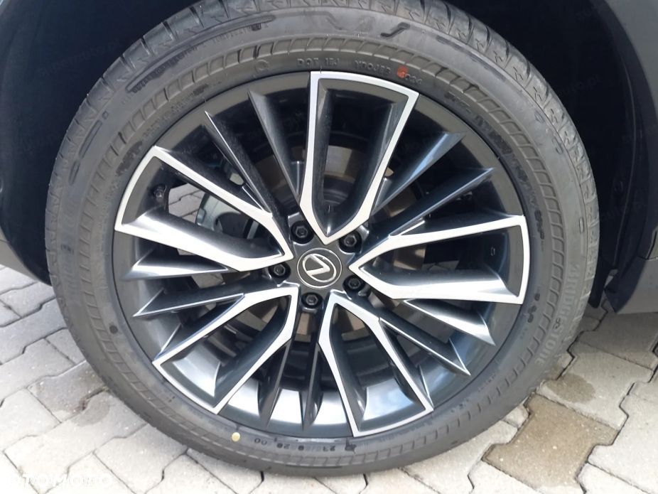 Lexus NX - 8