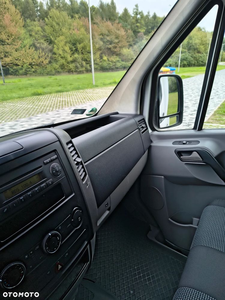 Mercedes-Benz SPRINTER - 16