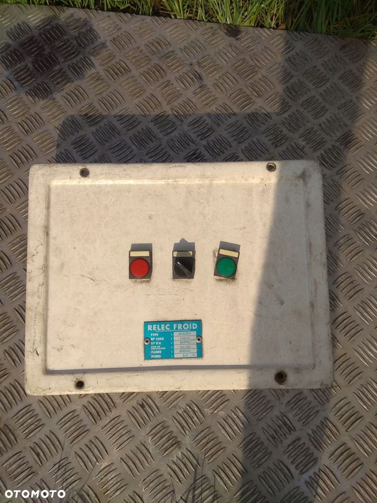 SKRZYNKA BEZPIECZNIKÓW AGREGAT CHŁODNIA RELEC FROID RF4GPS - 1