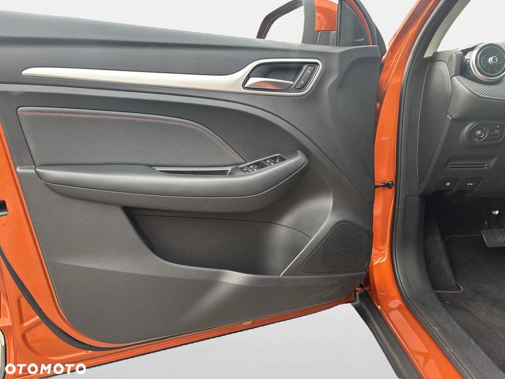 MG ZS 1.0 T-GDI Exclusive - 10