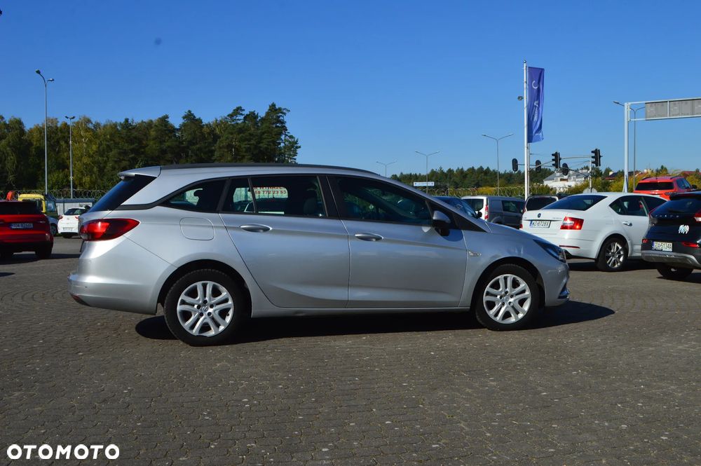 Opel Astra - 10