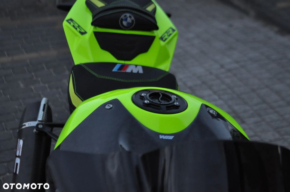 BMW S - 27
