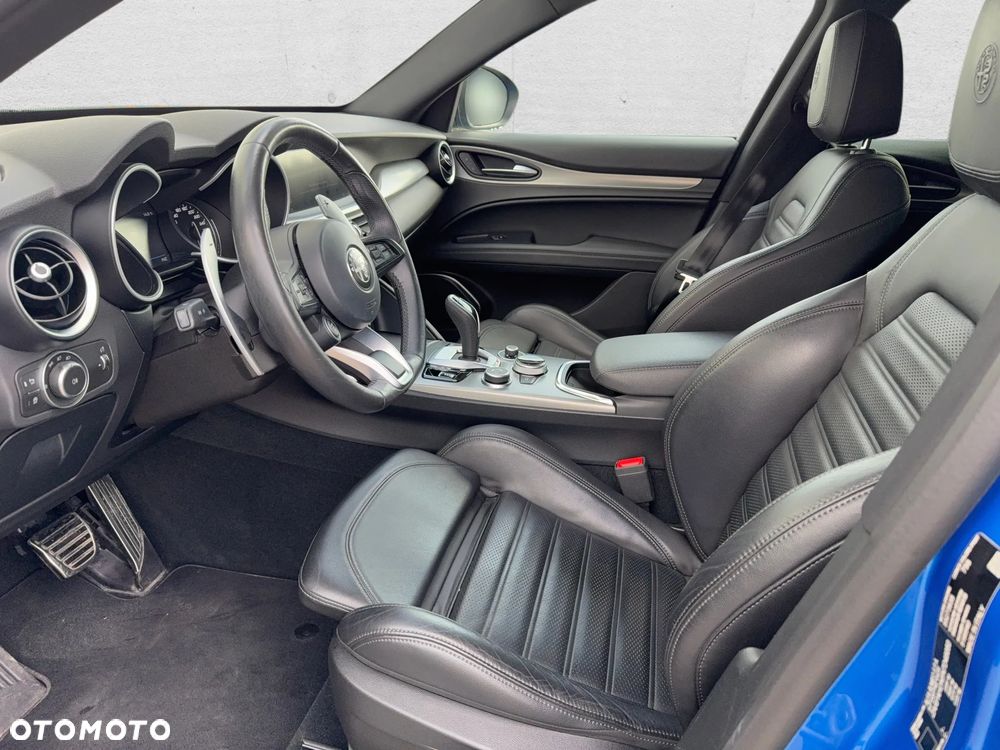 Alfa Romeo Stelvio 2.0 Turbo Veloce Q4 - 9