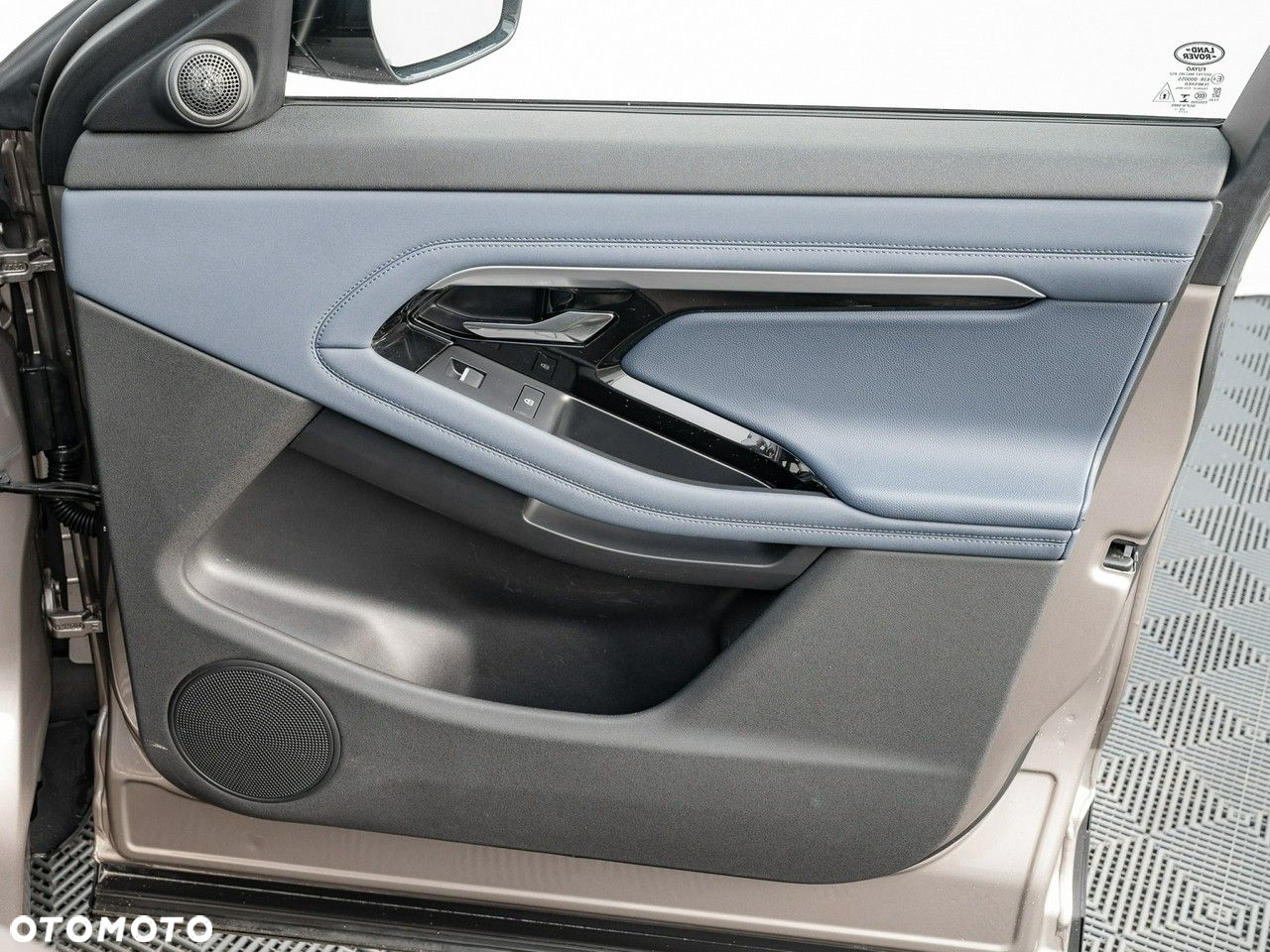 Land Rover Range Rover Evoque - 33