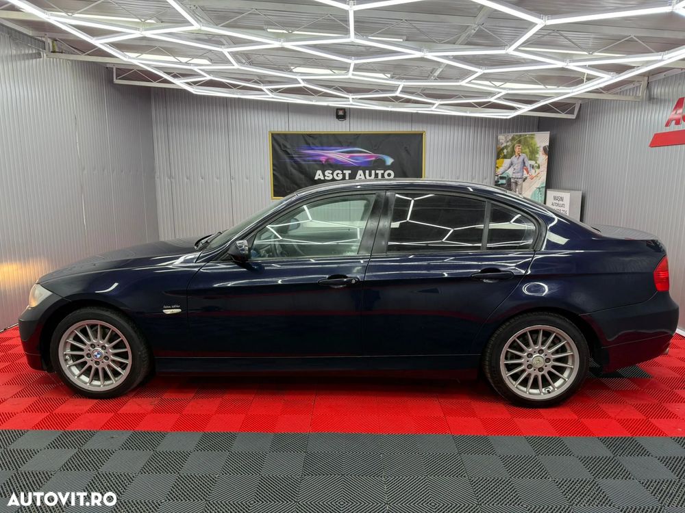 BMW Seria 3 318i Touring - 20