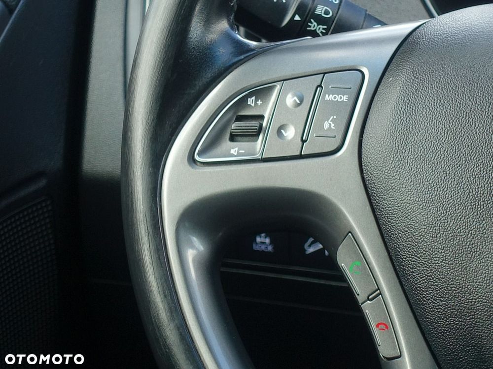 Hyundai ix35 - 22