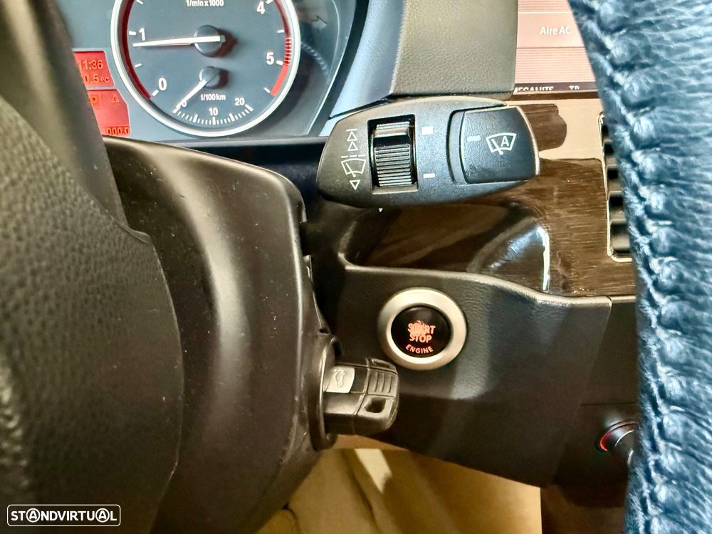 BMW 520 dA Touring Executive - 18